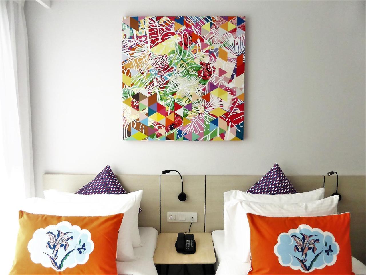 The Canvas Hotel Klang Eksteriør billede